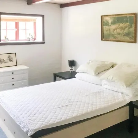 Four-bedroom Holiday In Nyaraló